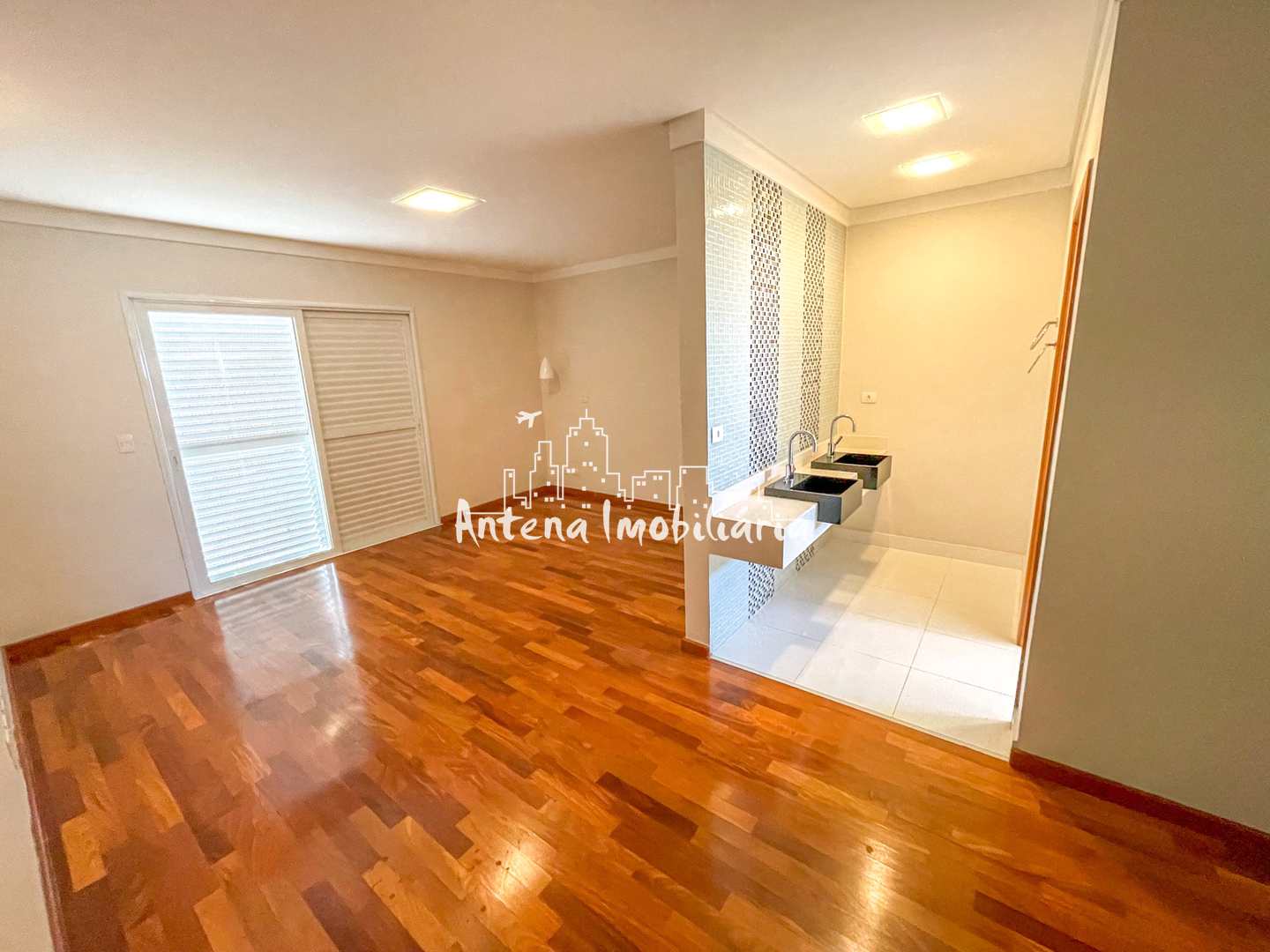 Sobrado à venda com 4 quartos, 346m² - Foto 10