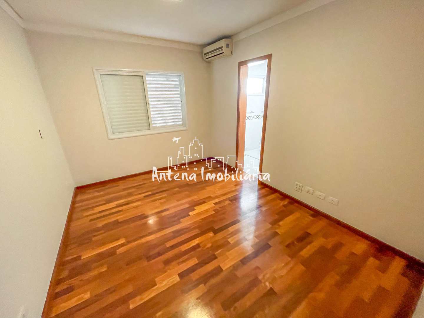 Sobrado à venda com 4 quartos, 346m² - Foto 12