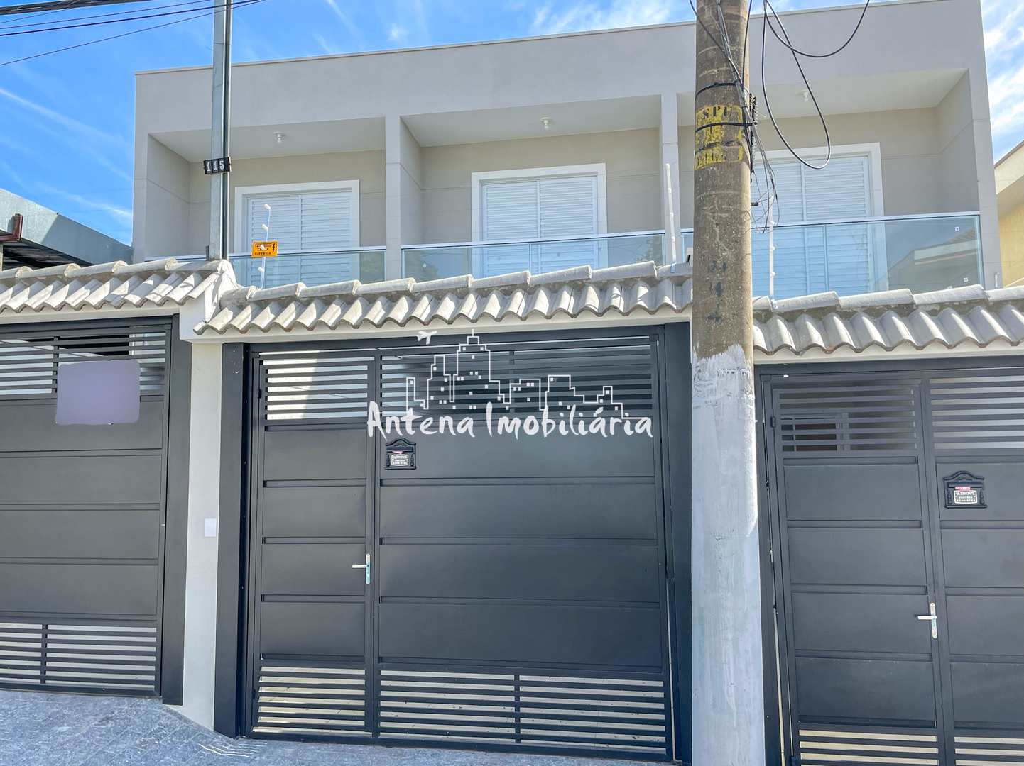 Sobrado à venda com 3 quartos, 130m² - Foto 1