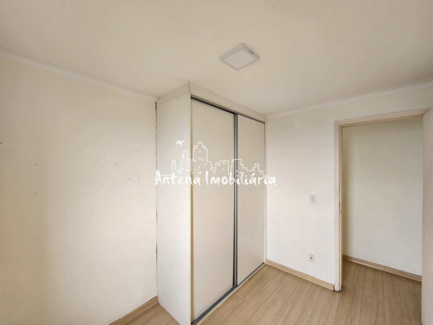 Apartamento à venda e aluguel com 2 quartos, 45m² - Foto 8