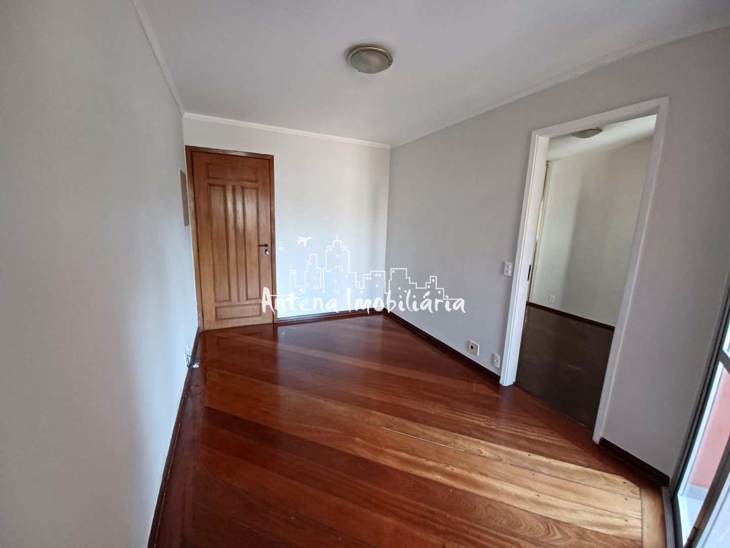 Apartamento à venda com 1 quarto, 38m² - Foto 3