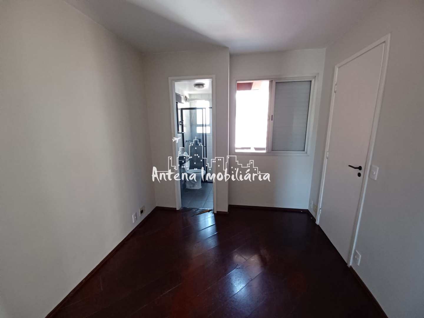 Apartamento à venda com 1 quarto, 38m² - Foto 6