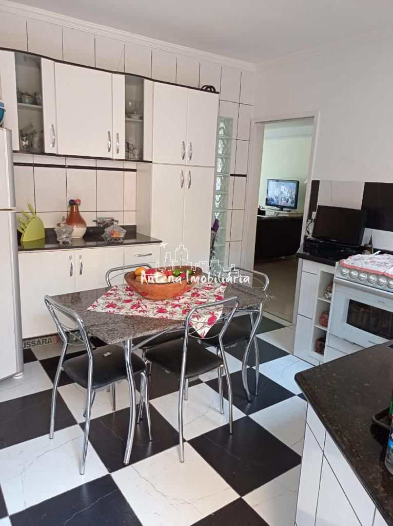 Sobrado à venda com 3 quartos, 200m² - Foto 16