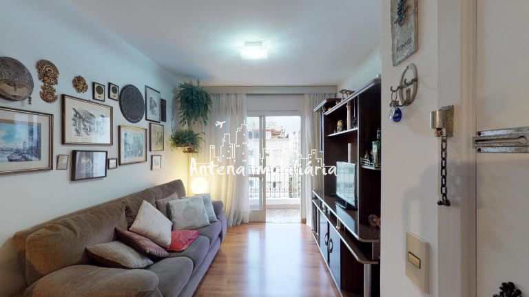 Apartamento à venda com 3 quartos, 130m² - Foto 1