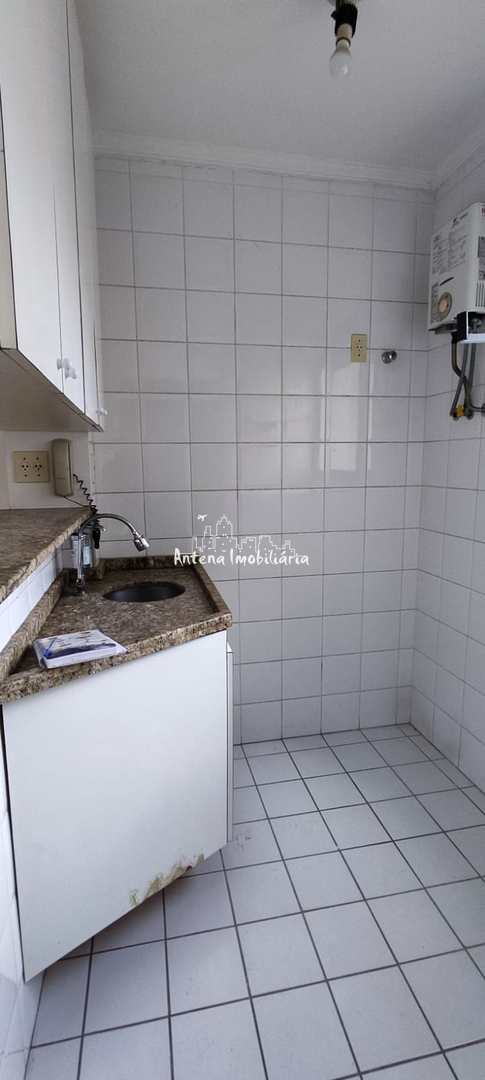 Apartamento à venda com 1 quarto, 38m² - Foto 11