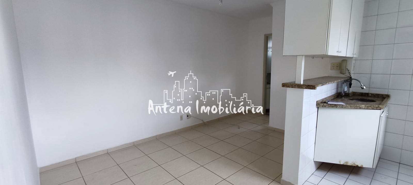 Apartamento à venda com 1 quarto, 38m² - Foto 2