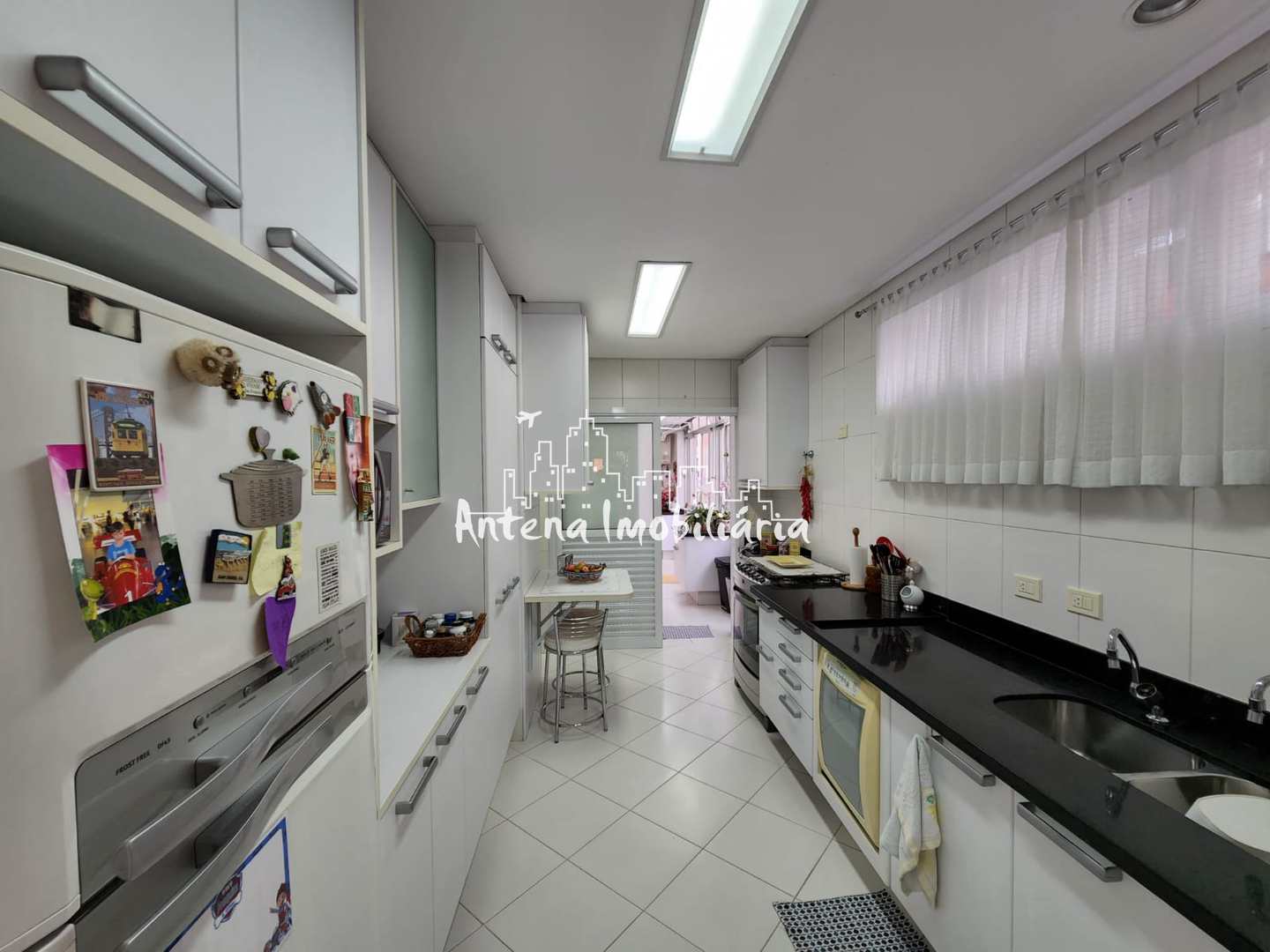 Apartamento à venda com 4 quartos, 218m² - Foto 25