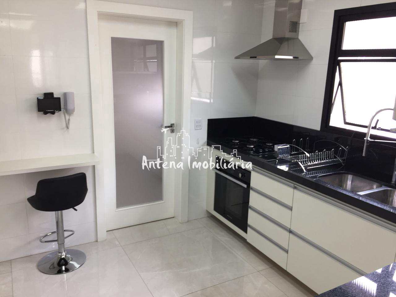 Apartamento à venda com 3 quartos, 130m² - Foto 11