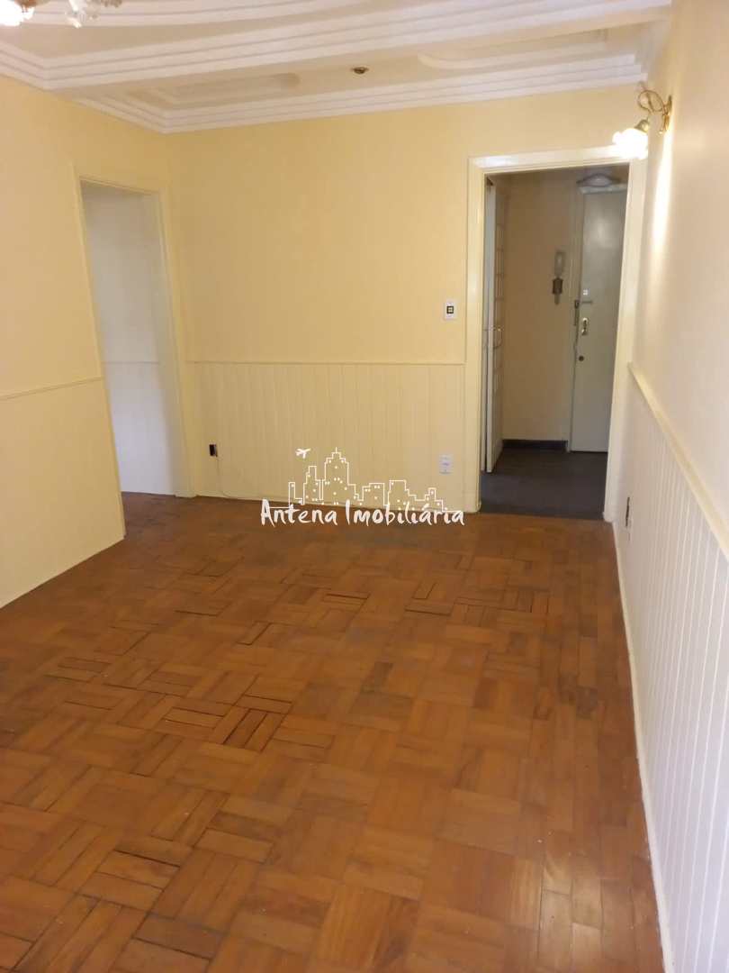 Apartamento à venda com 1 quarto, 60m² - Foto 2