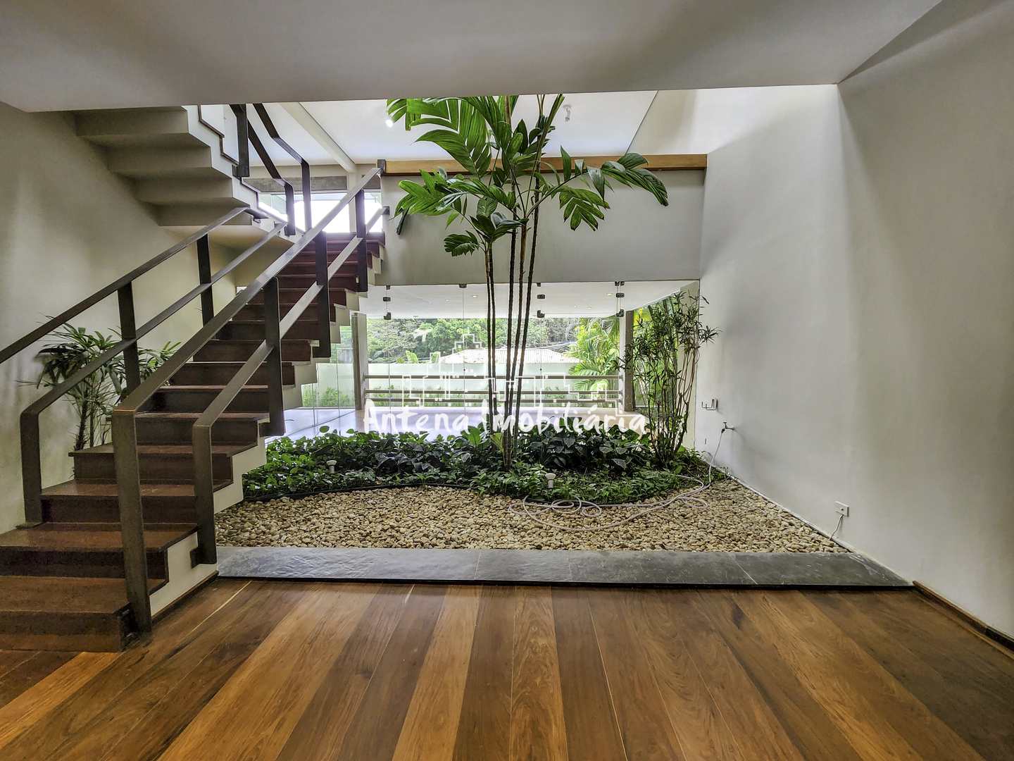 Casa para alugar com 6 quartos, 730m² - Foto 26