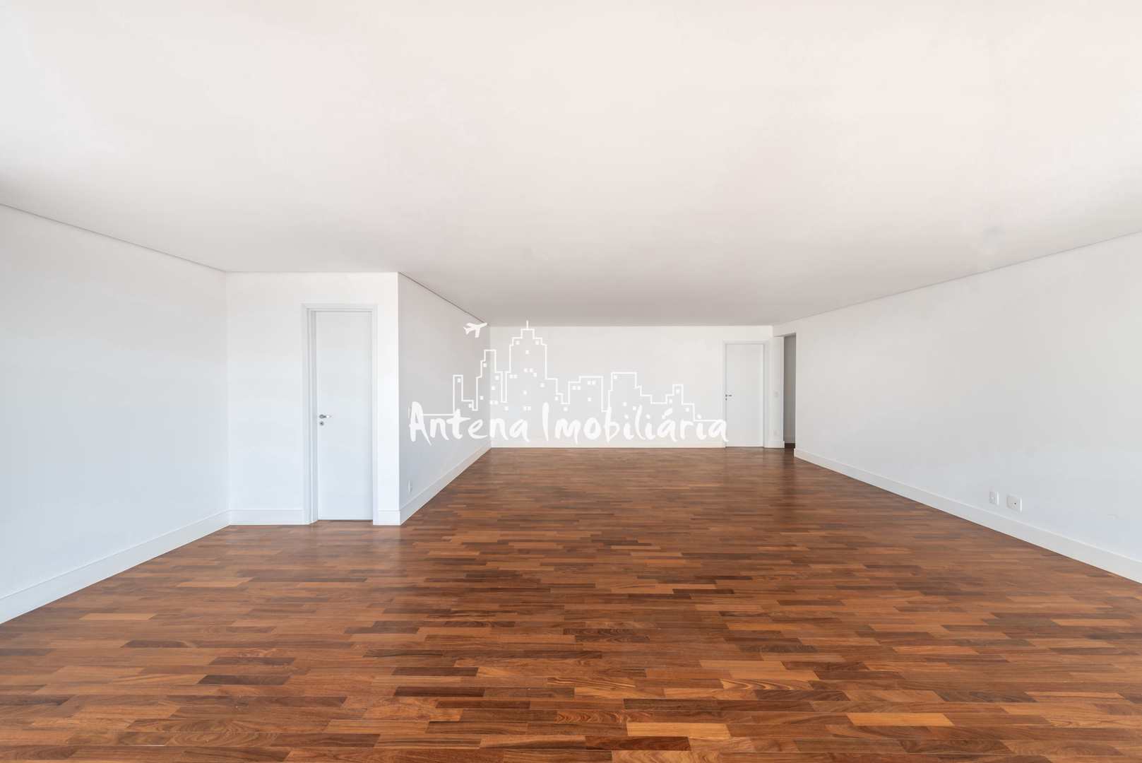 Apartamento à venda com 4 quartos, 225m² - Foto 6