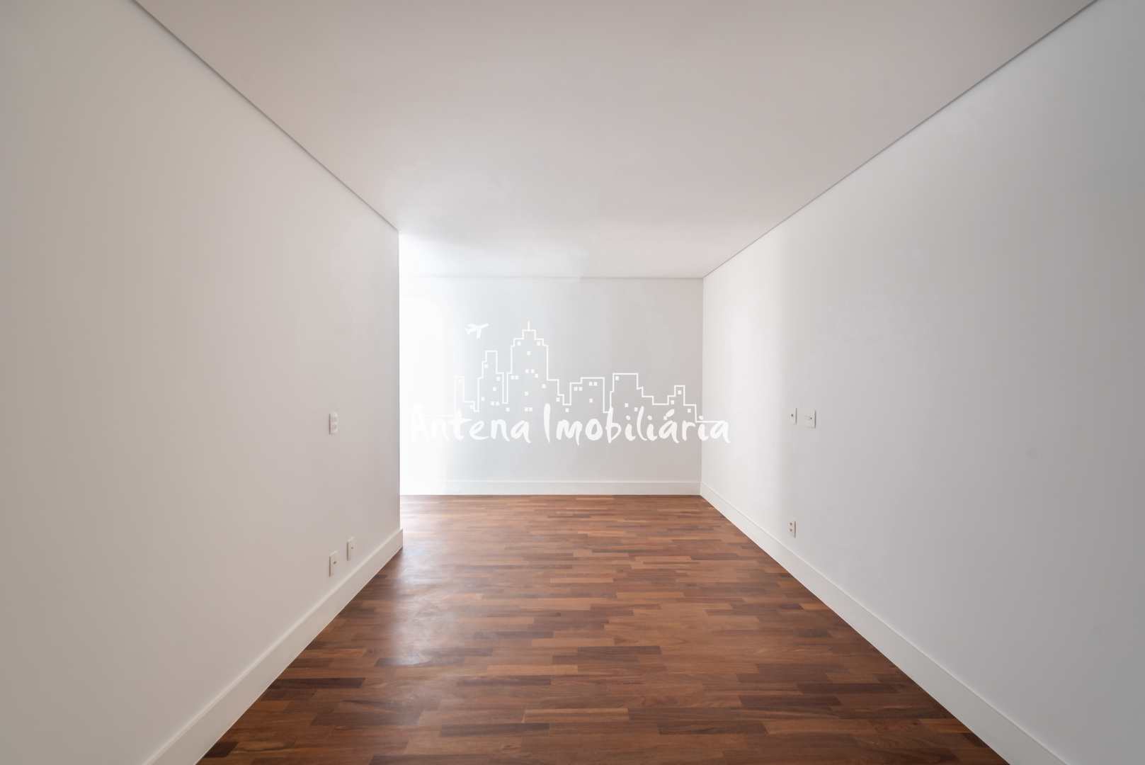 Apartamento à venda com 4 quartos, 225m² - Foto 15