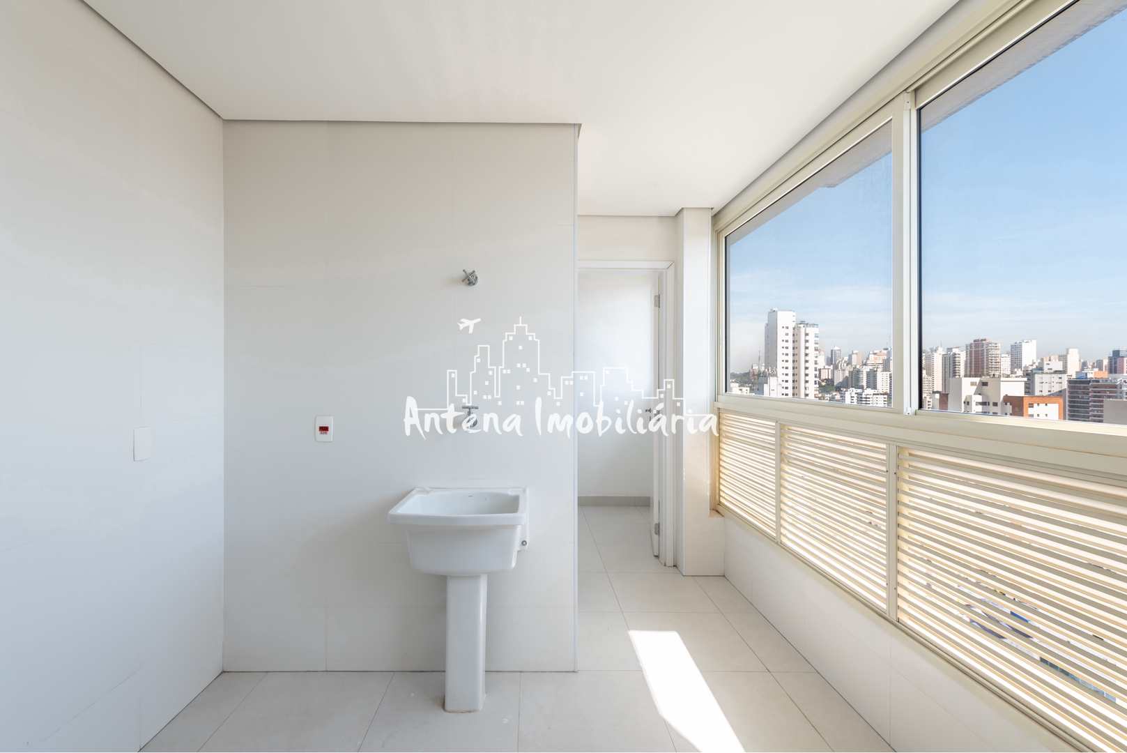 Apartamento à venda com 4 quartos, 225m² - Foto 26