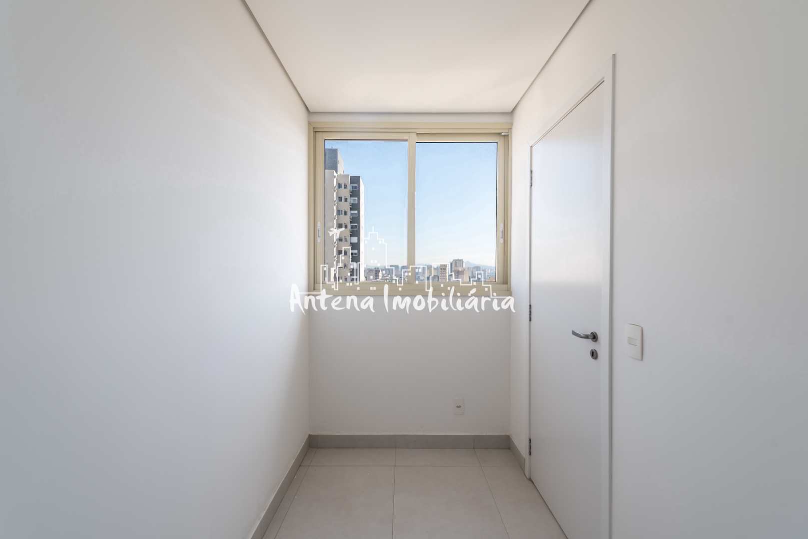 Apartamento à venda com 4 quartos, 225m² - Foto 29