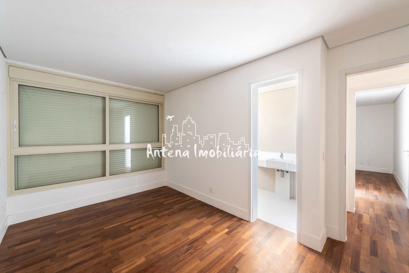 Apartamento à venda com 4 quartos, 225m² - Foto 21