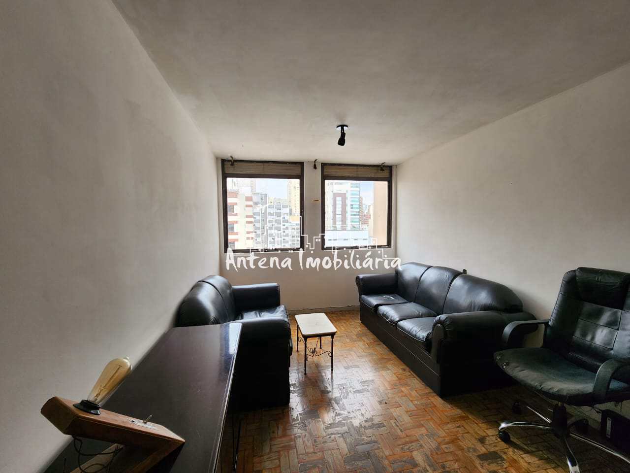 Apartamento à venda com 2 quartos, 67m² - Foto 2