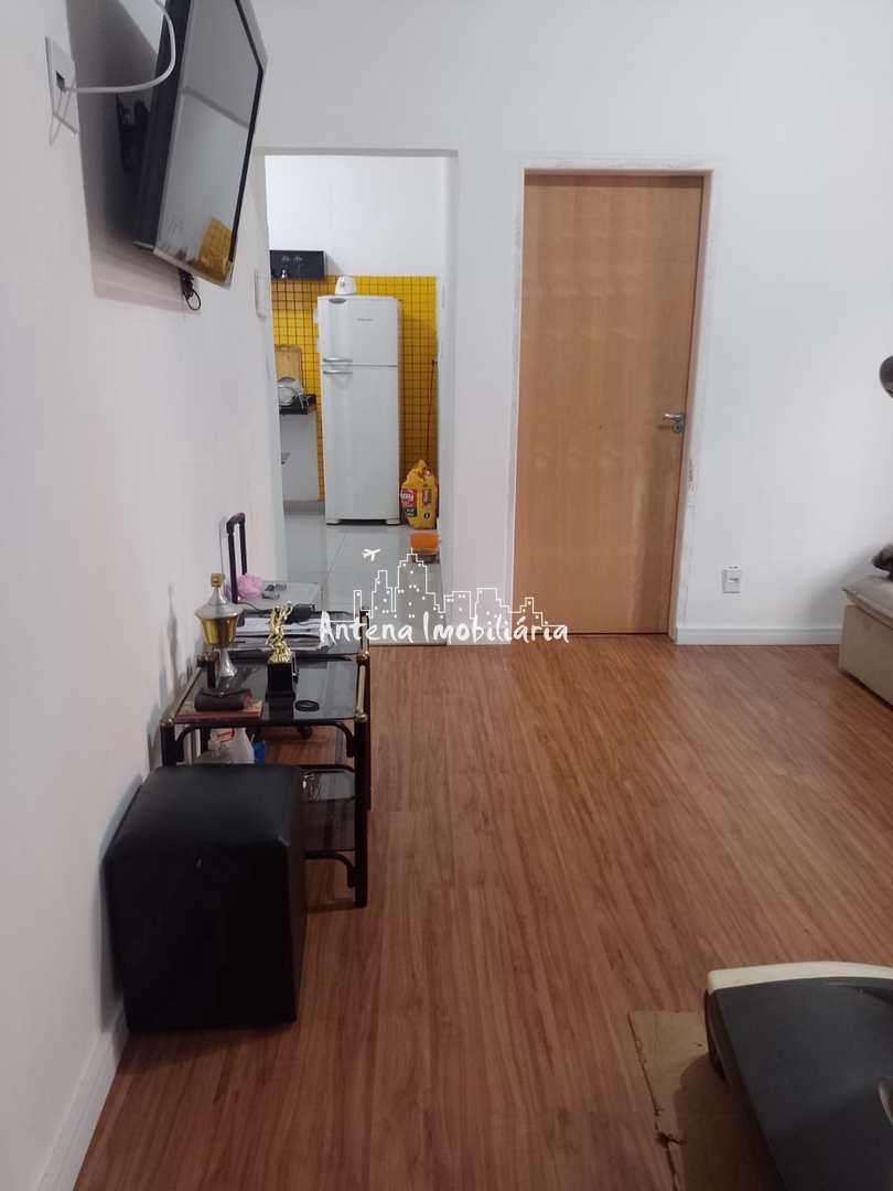 Apartamento à venda com 2 quartos, 70m² - Foto 1