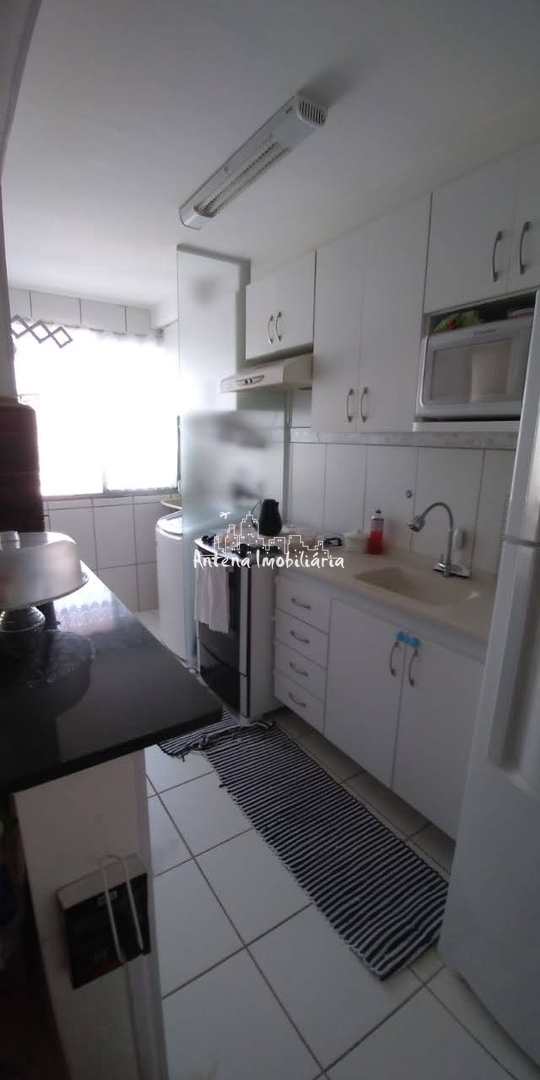 Apartamento à venda com 2 quartos, 48m² - Foto 11