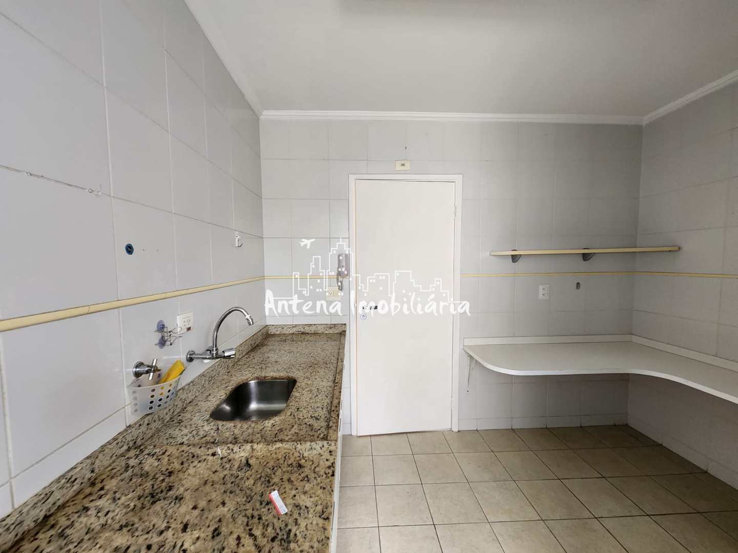 Apartamento à venda com 2 quartos, 74m² - Foto 11