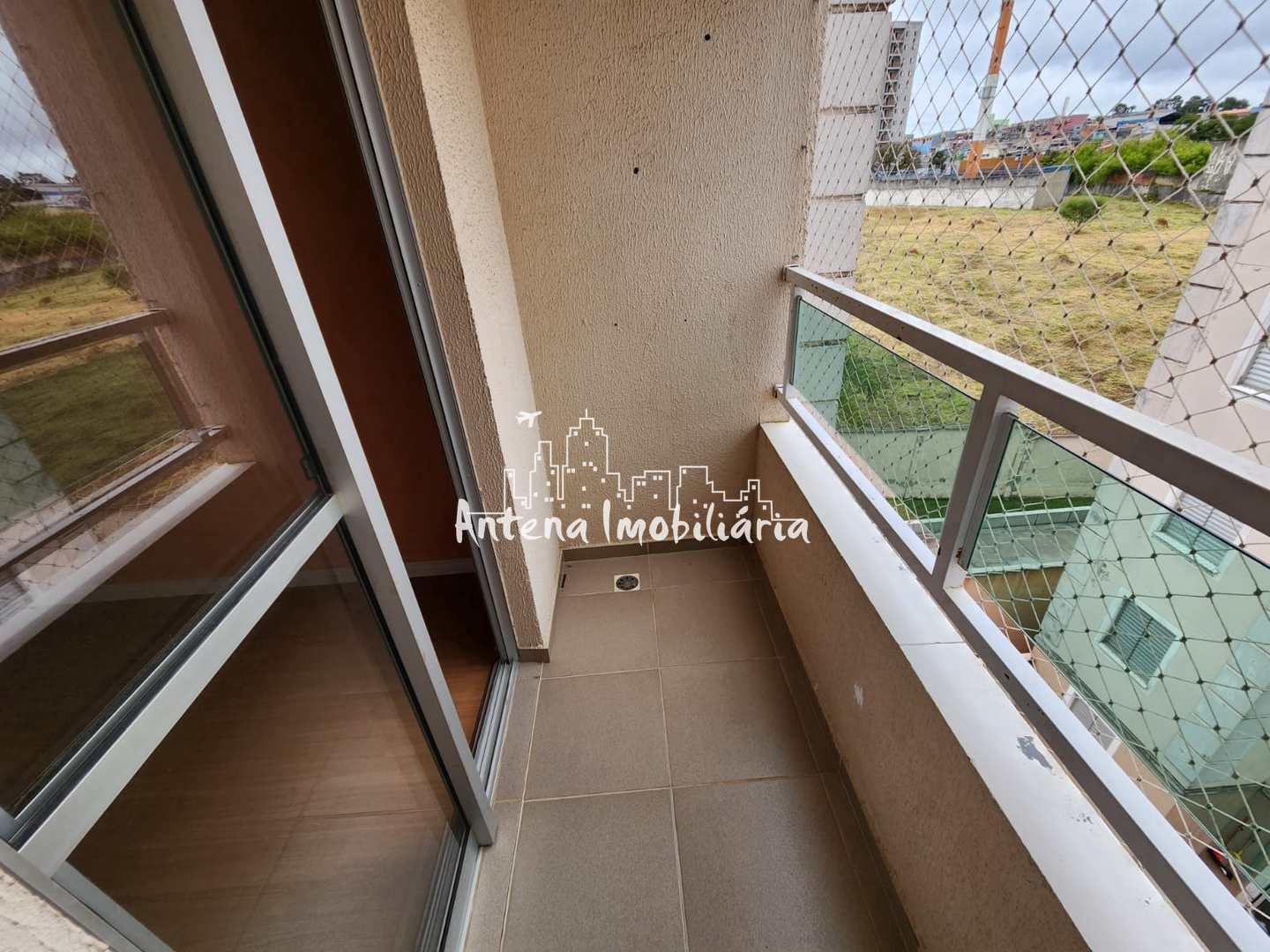 Apartamento à venda com 2 quartos, 45m² - Foto 3