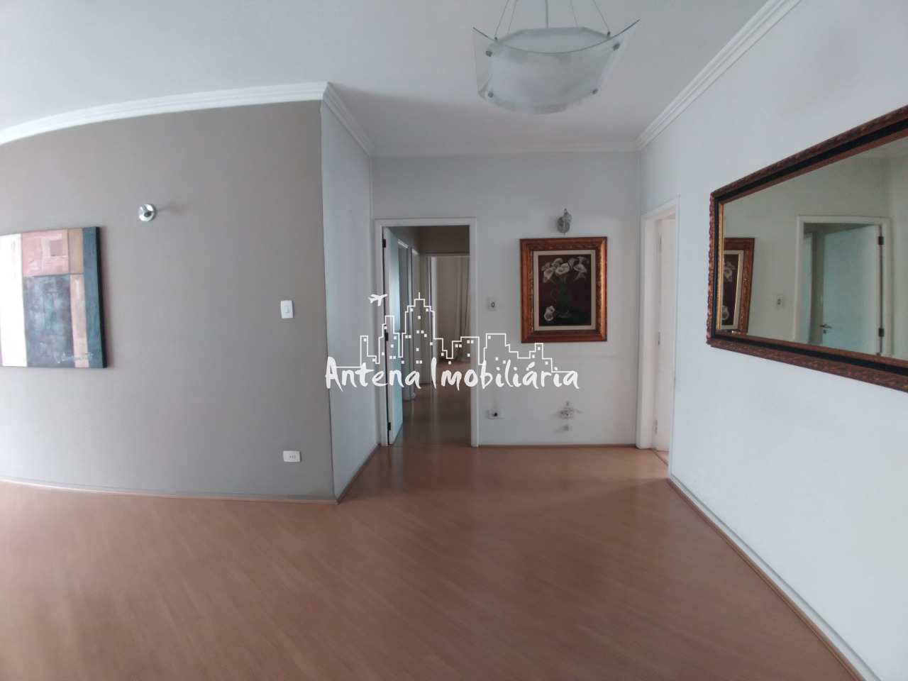 Apartamento à venda com 3 quartos, 127m² - Foto 2