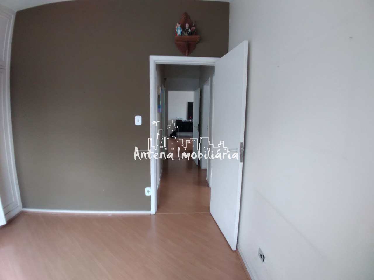 Apartamento à venda com 3 quartos, 127m² - Foto 17