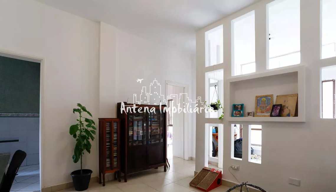 Apartamento à venda com 2 quartos, 67m² - Foto 1