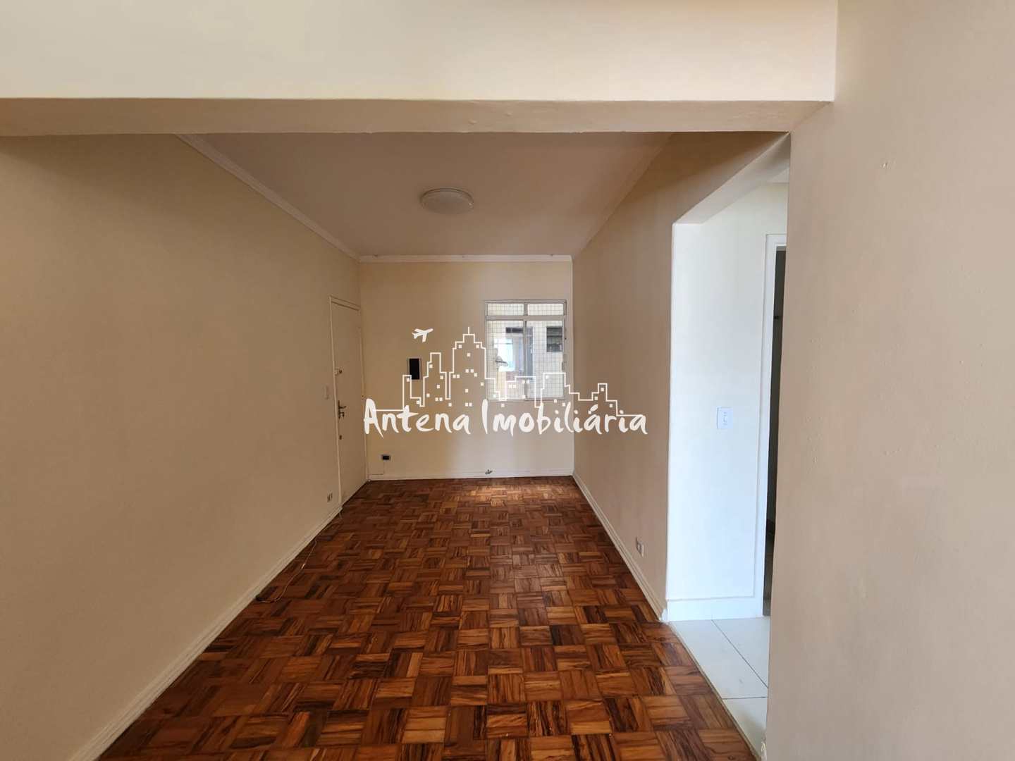 Apartamento à venda com 2 quartos, 60m² - Foto 1