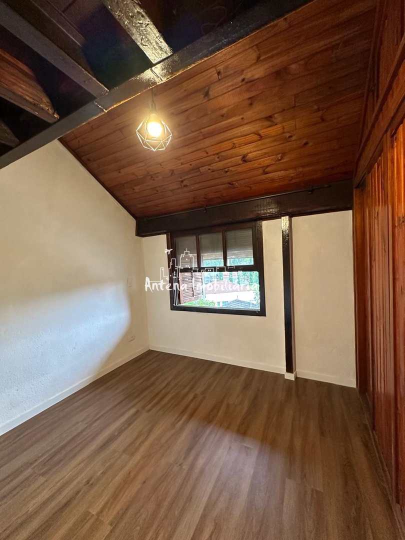 Casa para alugar com 4 quartos, 275m² - Foto 16