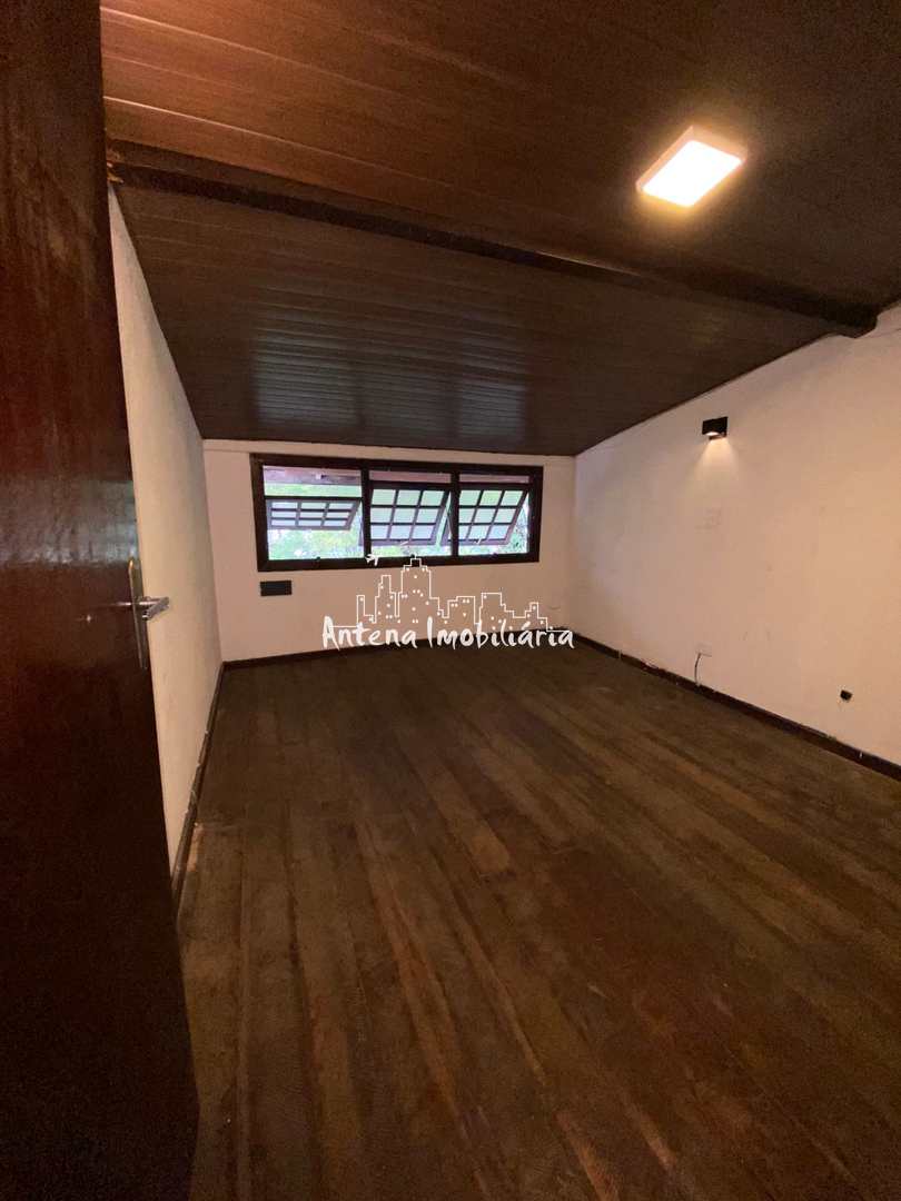 Casa para alugar com 4 quartos, 275m² - Foto 48