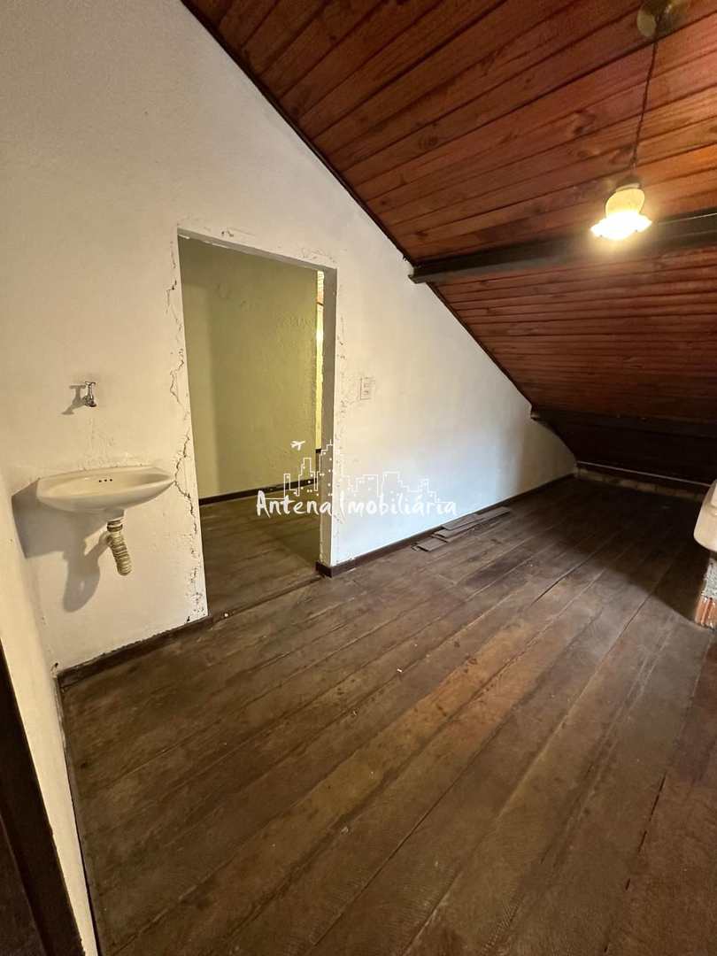 Casa para alugar com 4 quartos, 275m² - Foto 35