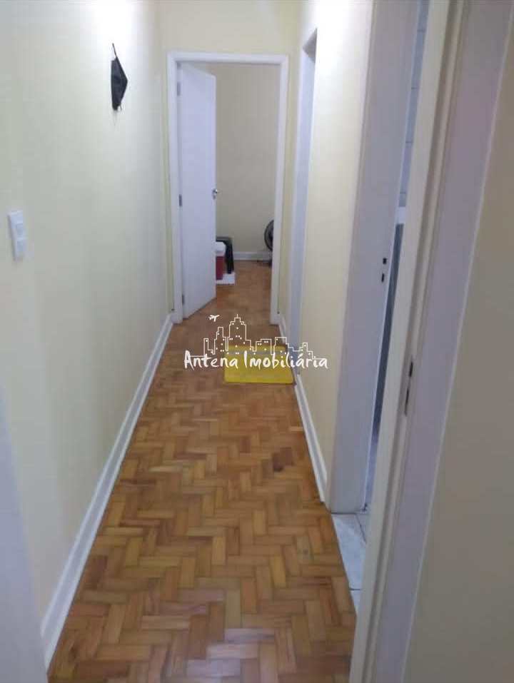 Apartamento à venda com 2 quartos, 62m² - Foto 3