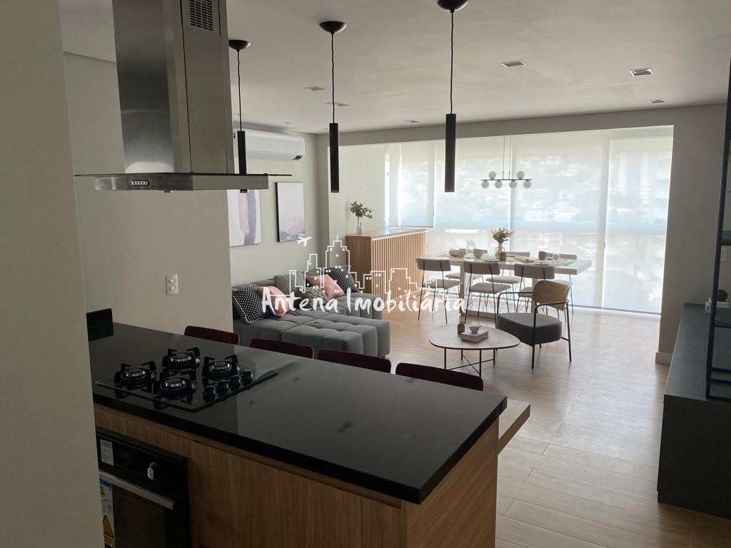 Apartamento à venda com 2 quartos, 72m² - Foto 1