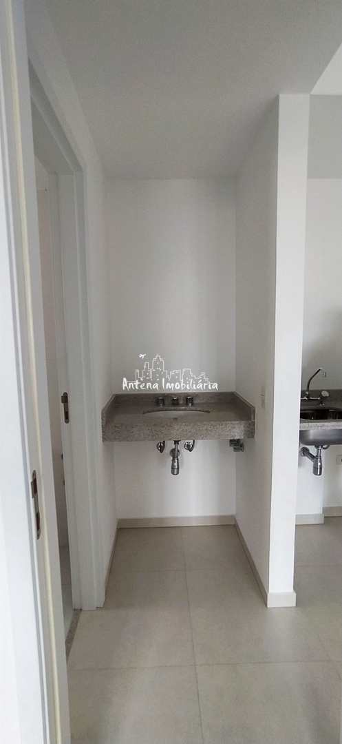 Apartamento à venda com 1 quarto, 62m² - Foto 4