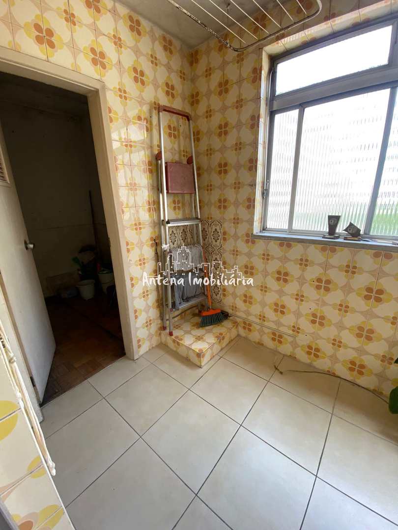 Apartamento à venda com 3 quartos, 200m² - Foto 19