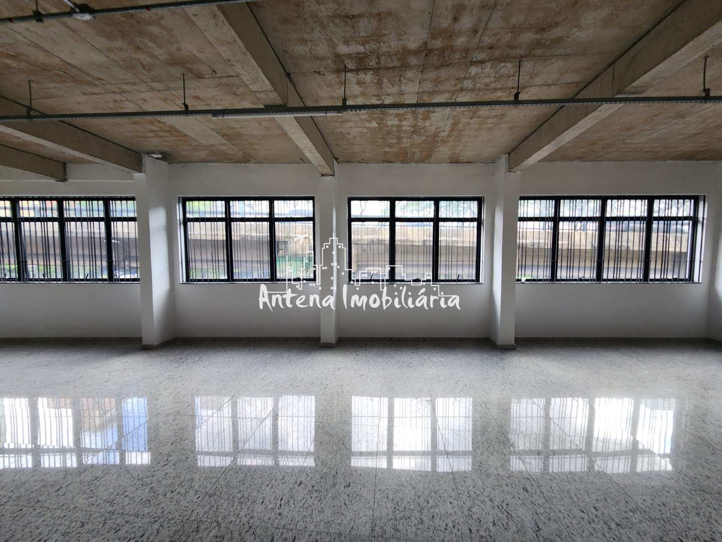 Prédio Inteiro para alugar, 1200m² - Foto 2