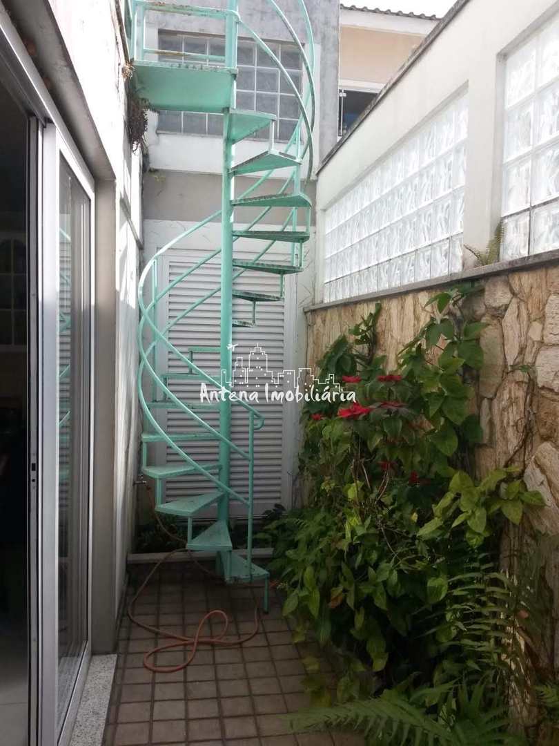 Casa à venda com 3 quartos, 180m² - Foto 19