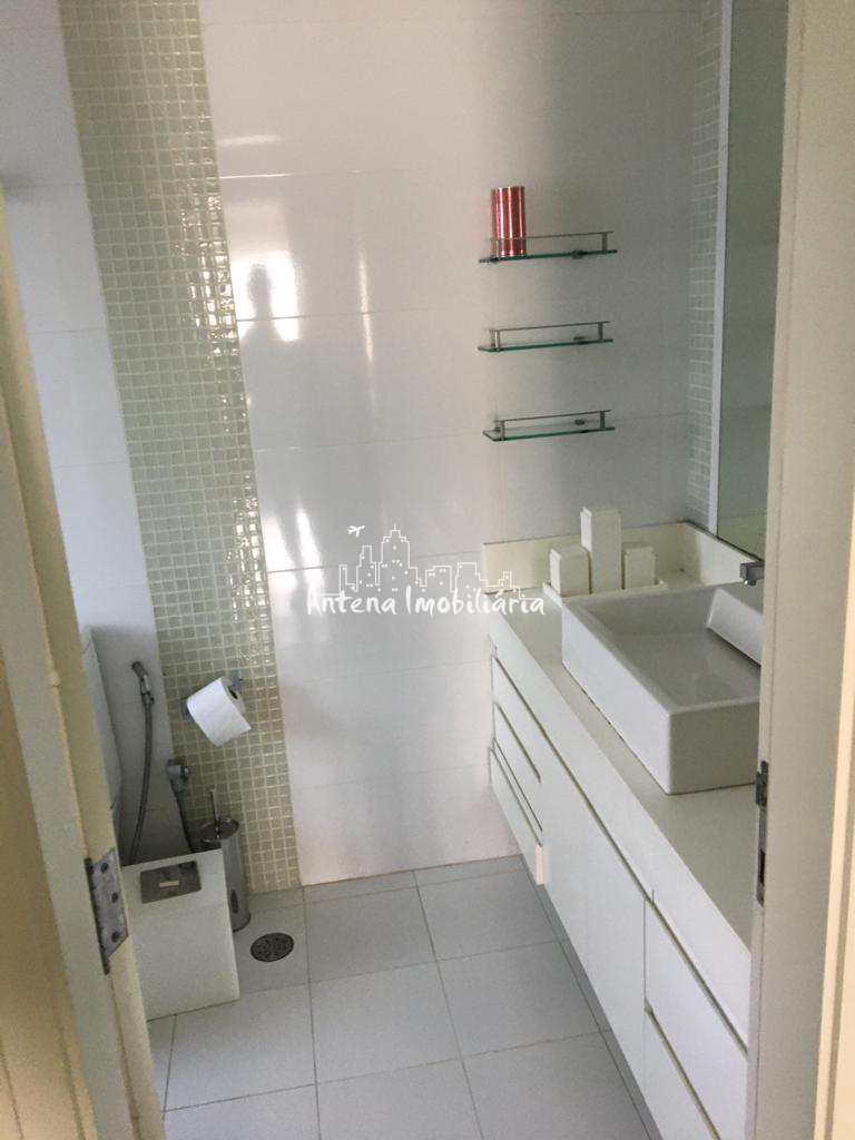 Apartamento à venda com 3 quartos, 244m² - Foto 21