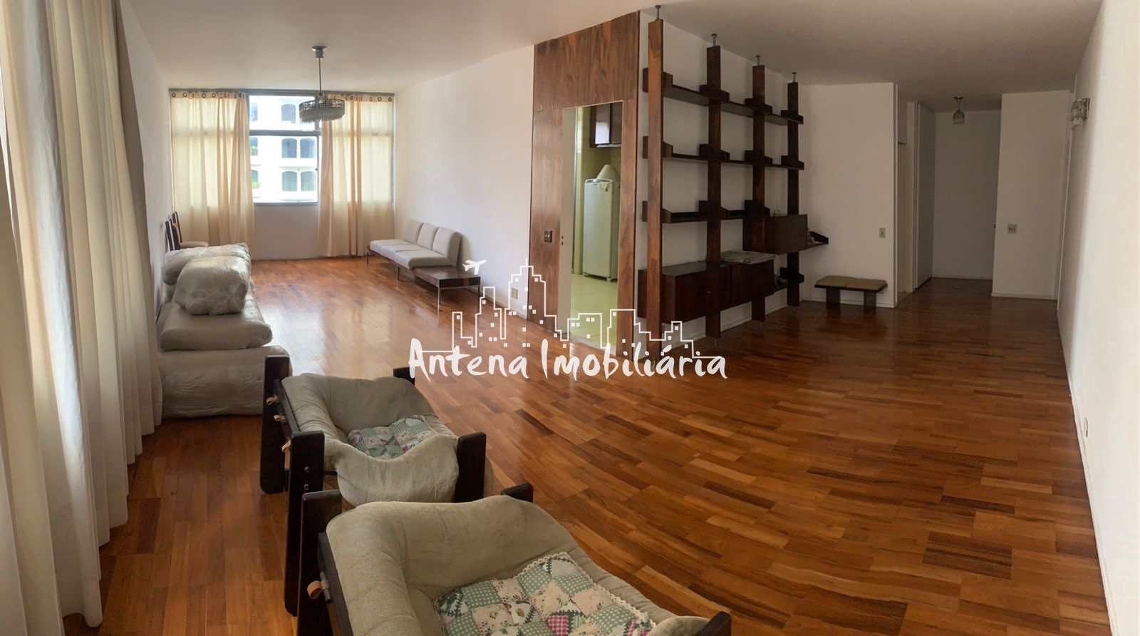 Apartamento à venda com 3 quartos, 176m² - Foto 2