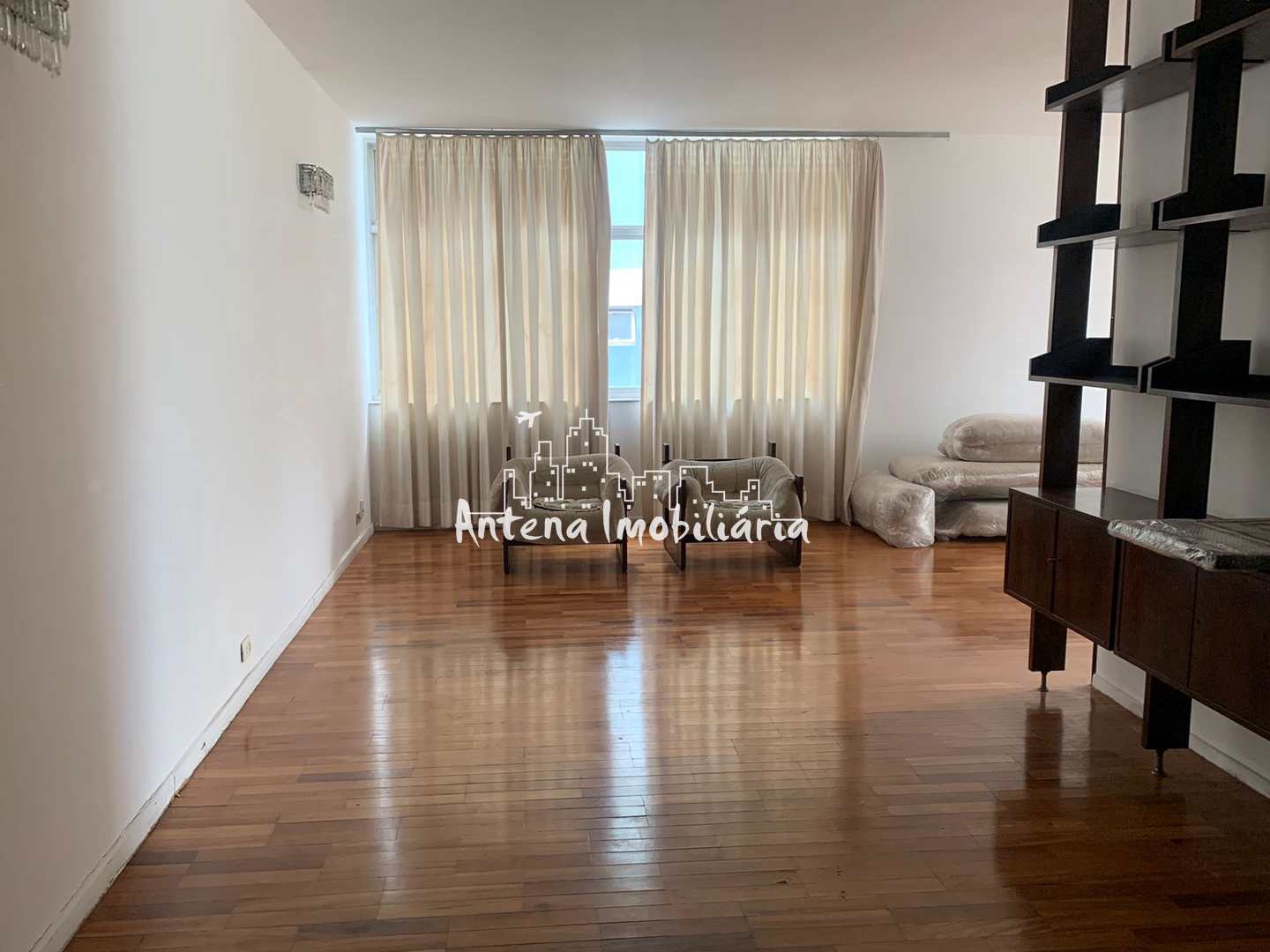 Apartamento à venda com 3 quartos, 176m² - Foto 3