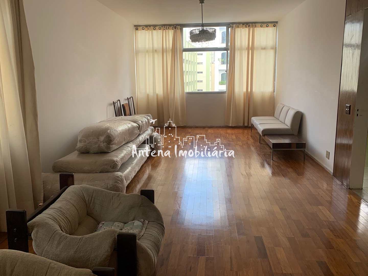 Apartamento à venda com 3 quartos, 176m² - Foto 1