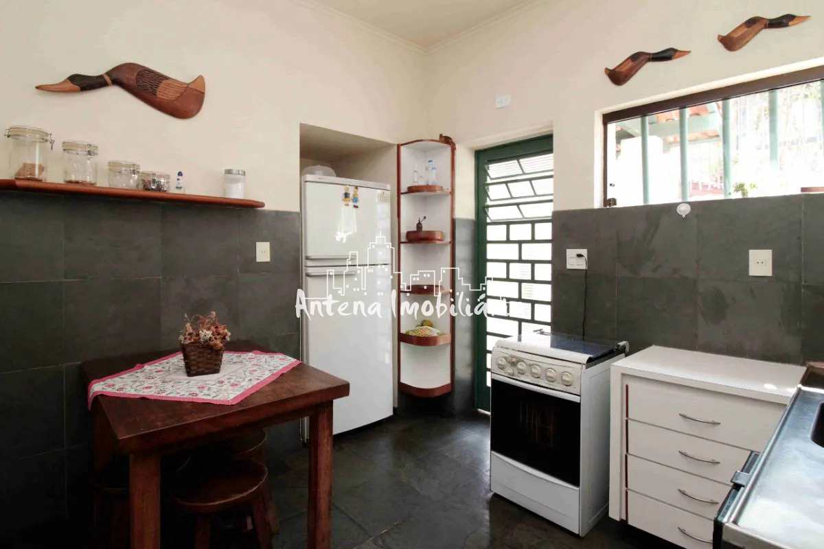 Casa à venda com 3 quartos, 350m² - Foto 21