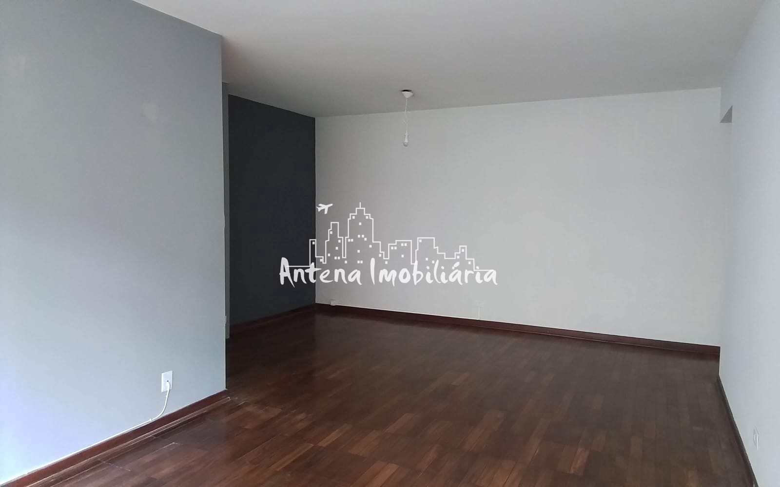 Apartamento à venda com 2 quartos, 107m² - Foto 2