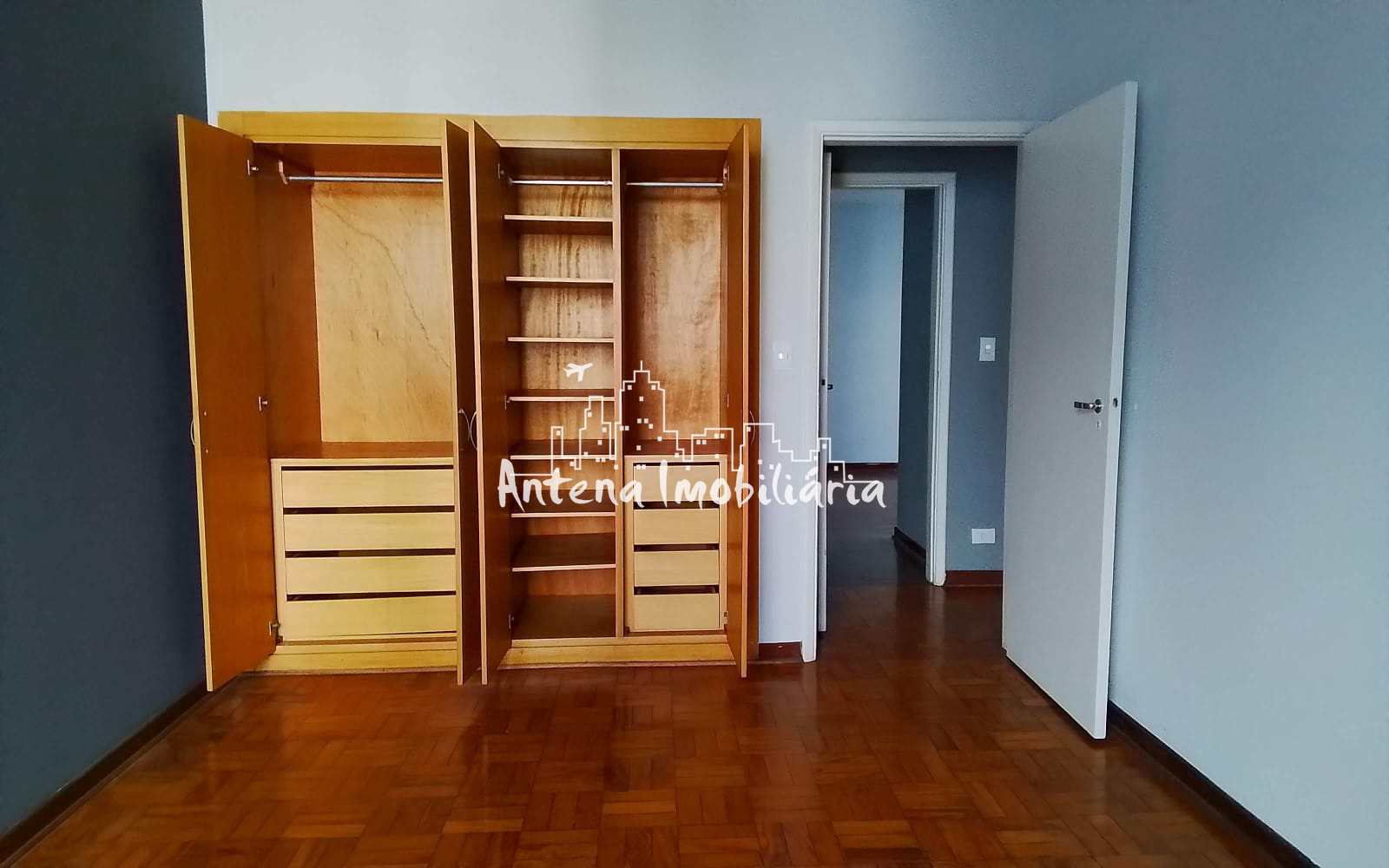 Apartamento à venda com 2 quartos, 107m² - Foto 8