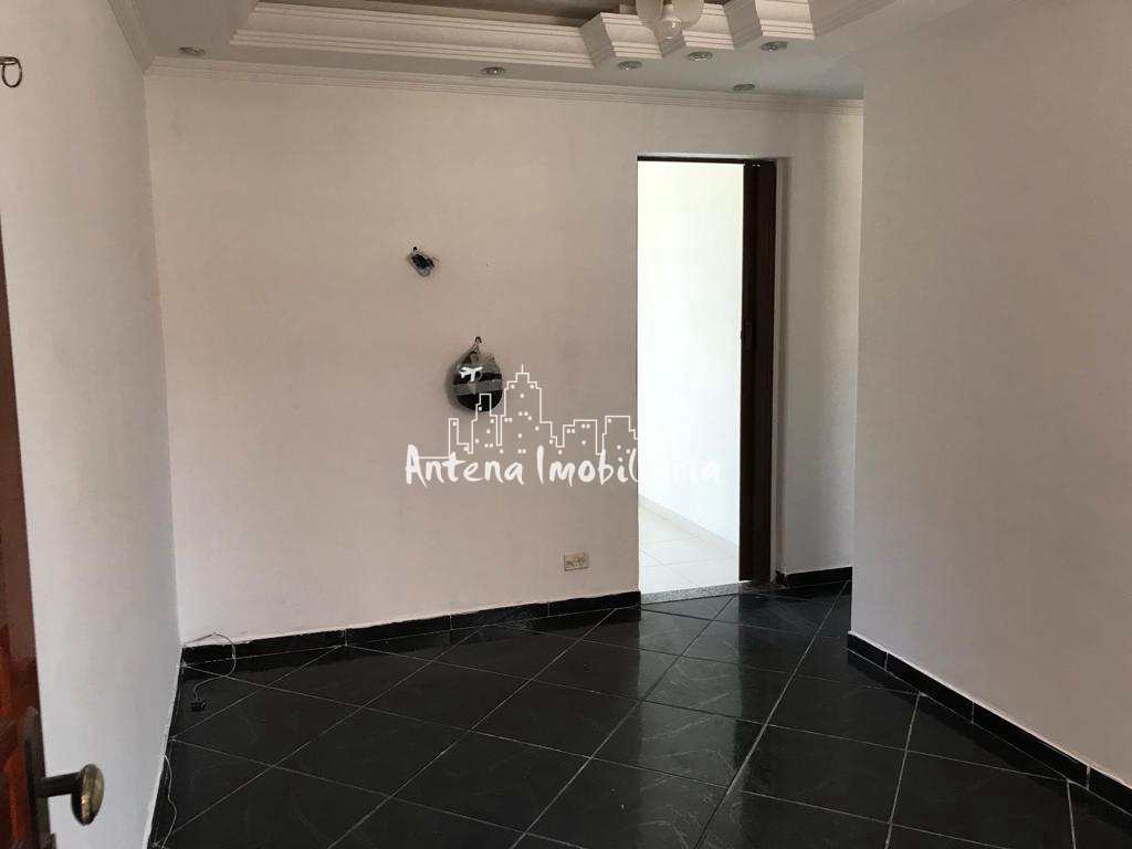 Apartamento à venda com 2 quartos, 42m² - Foto 1