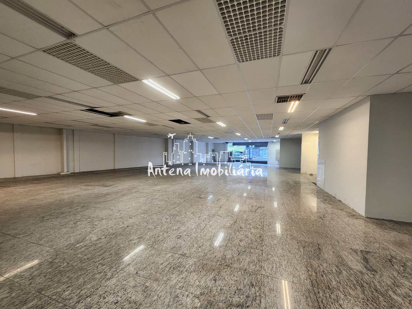 Loja-Salão à venda e aluguel, 670m² - Foto 1