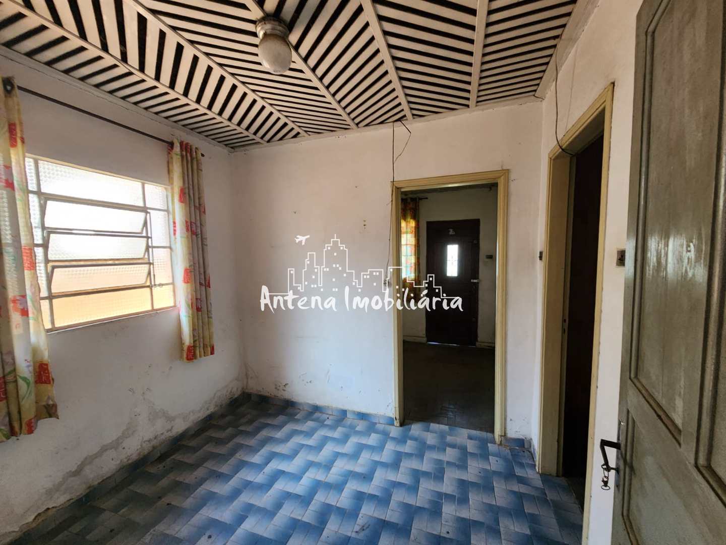 Casa à venda com 2 quartos, 50m² - Foto 8