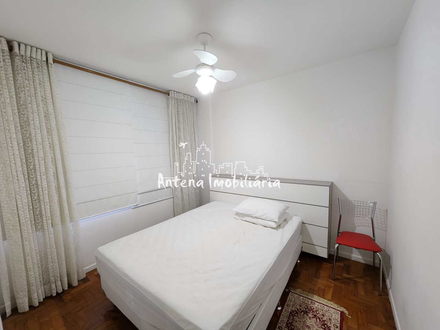 Apartamento à venda com 1 quarto, 45m² - Foto 4