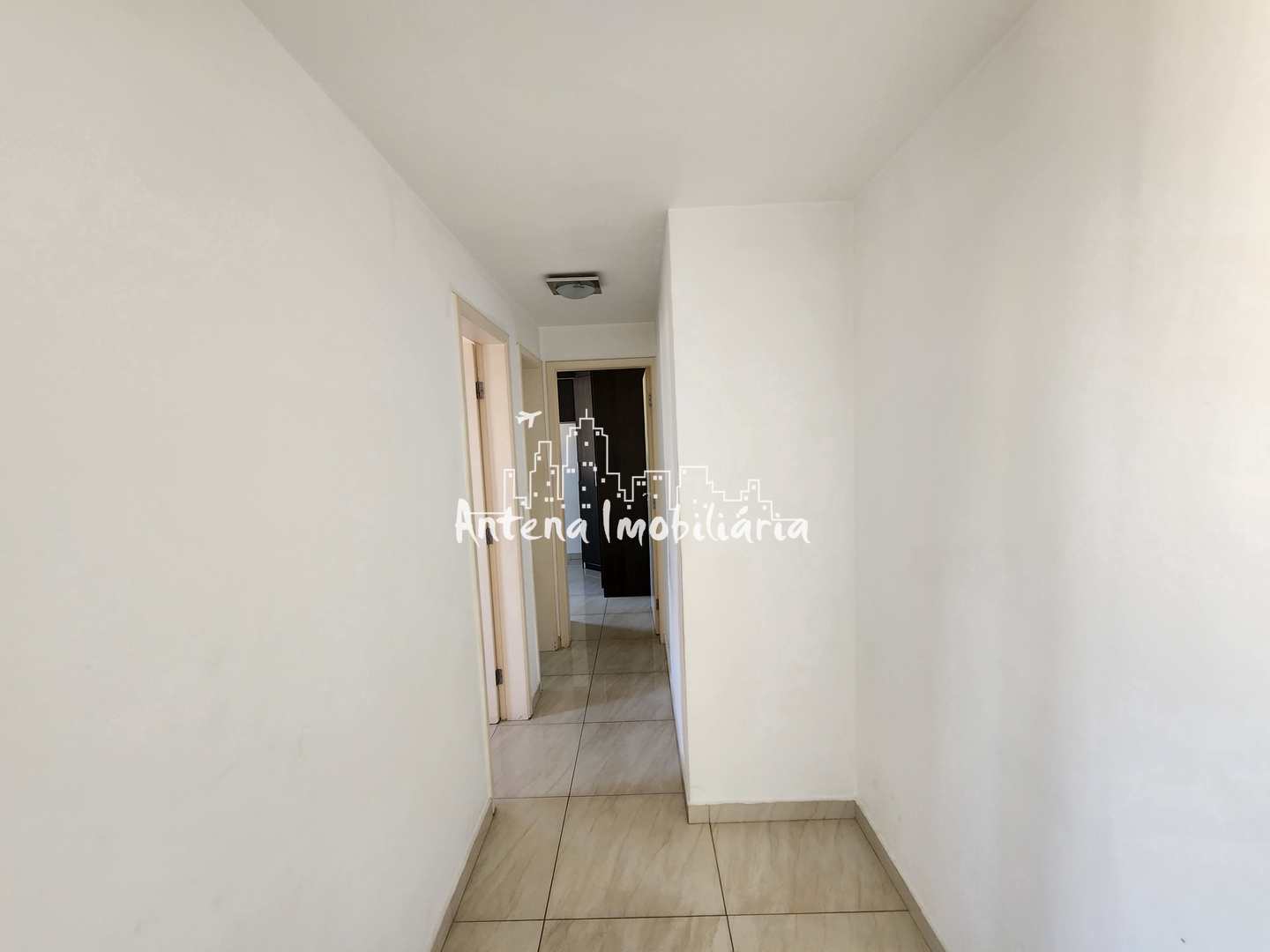 Apartamento à venda e aluguel com 2 quartos, 45m² - Foto 2