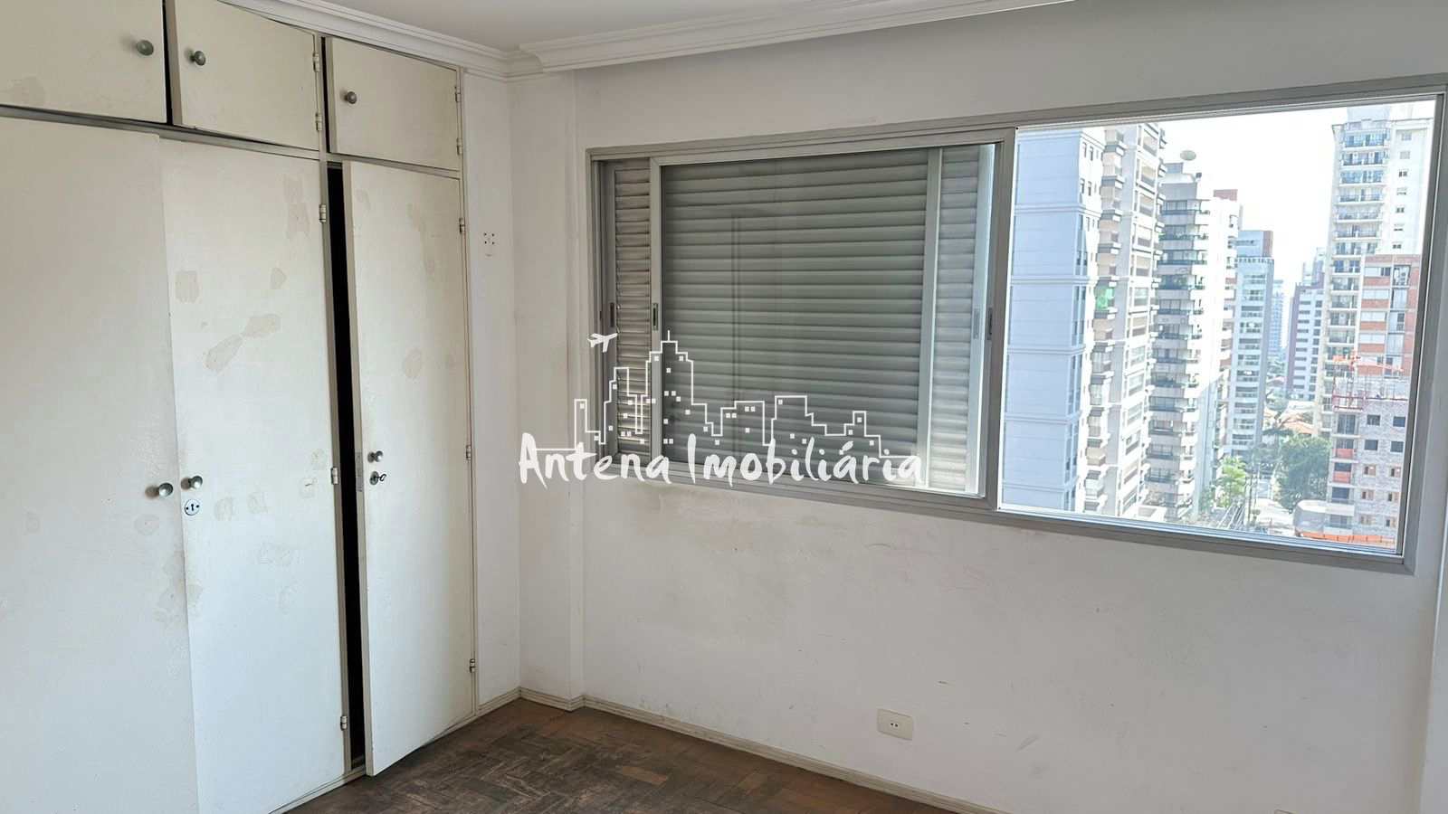 Apartamento à venda com 3 quartos, 149m² - Foto 13